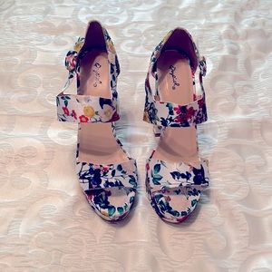 Floral pumps
